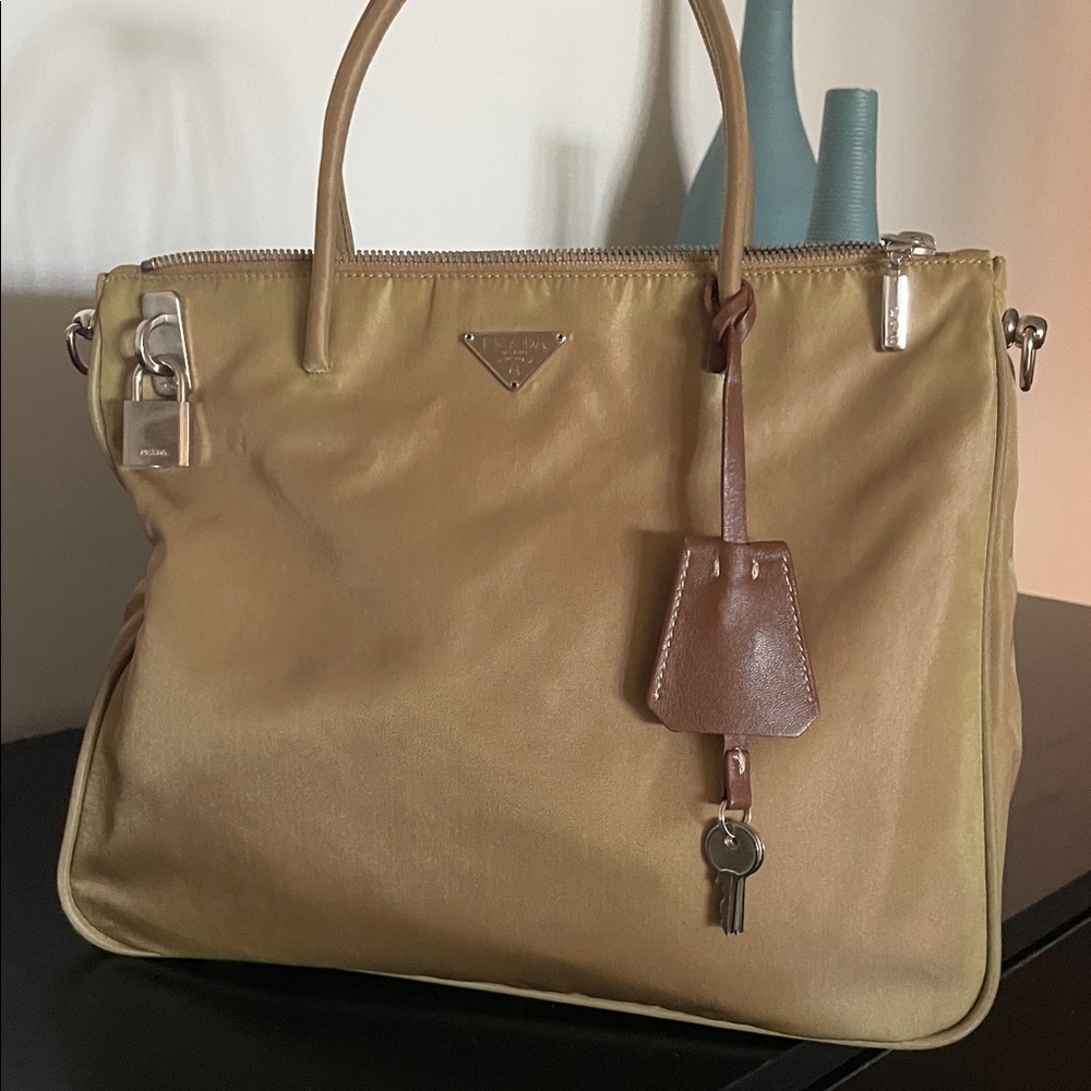 Prada Corda Tessuto Bag no stains no marks like new condition 9Lx11Wx3Deep